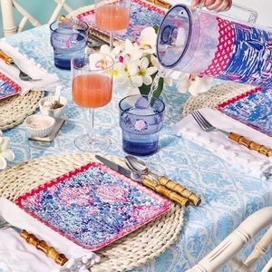 Lilly Pulitzer set of four plates *NEW